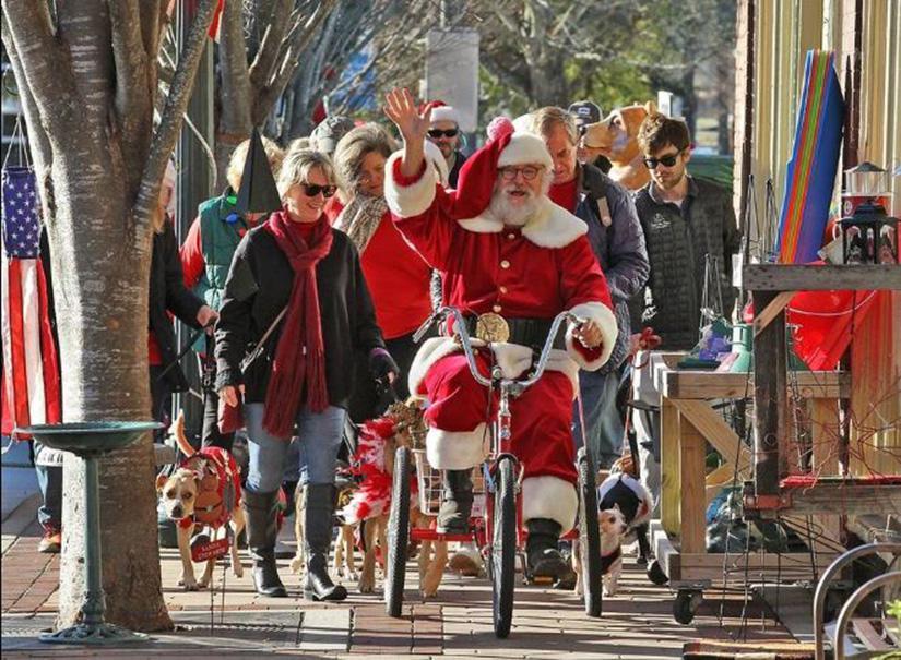 Annual Santa Paws Parade