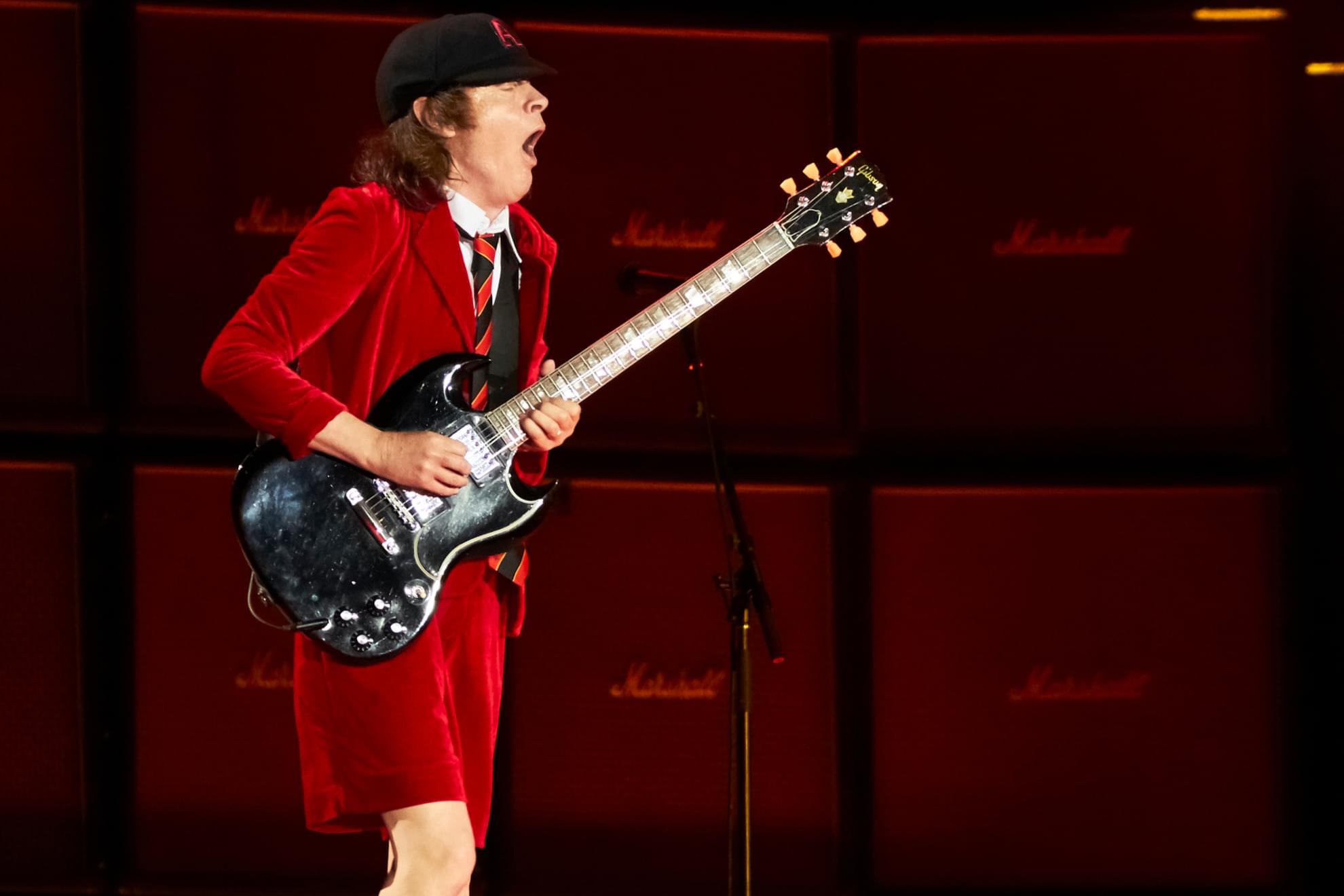 AC/DC – Shot In The Dark (Official Music Video)
