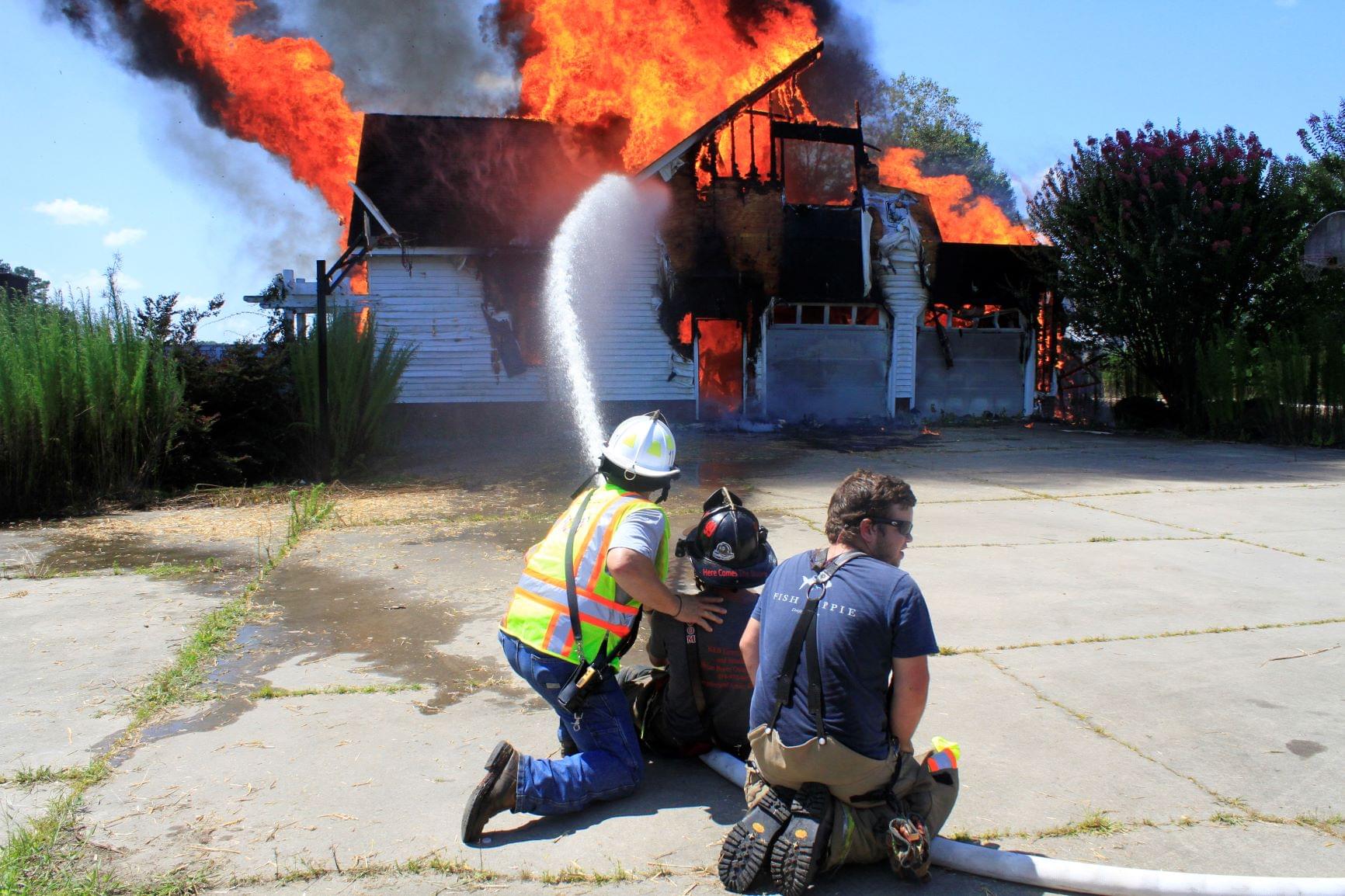 Saturday Fire Training In Grantham (PHOTO GALLERY)