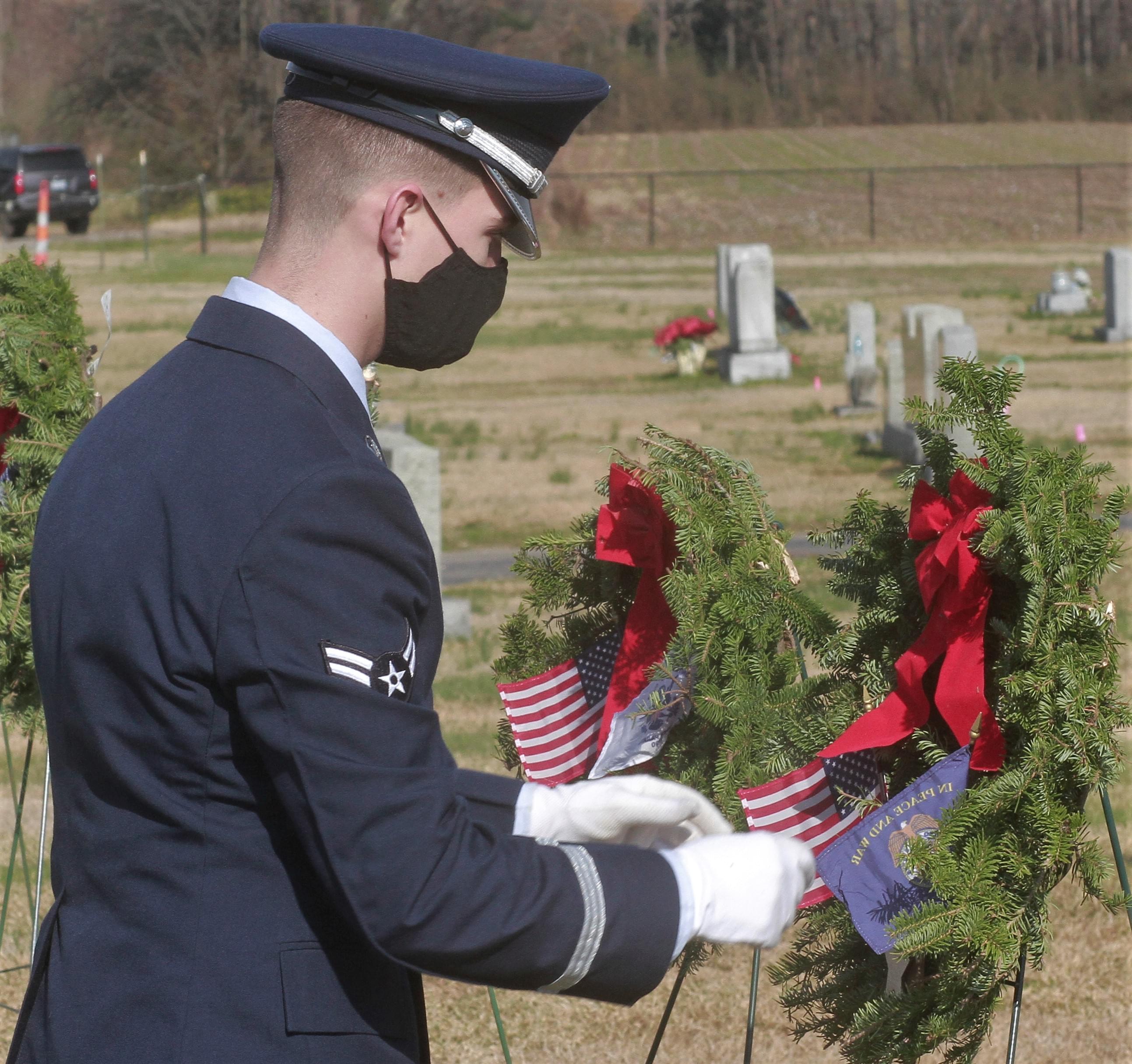 Wreath-Laying Ceremony In Pikeville (PHOTO GALLERY)