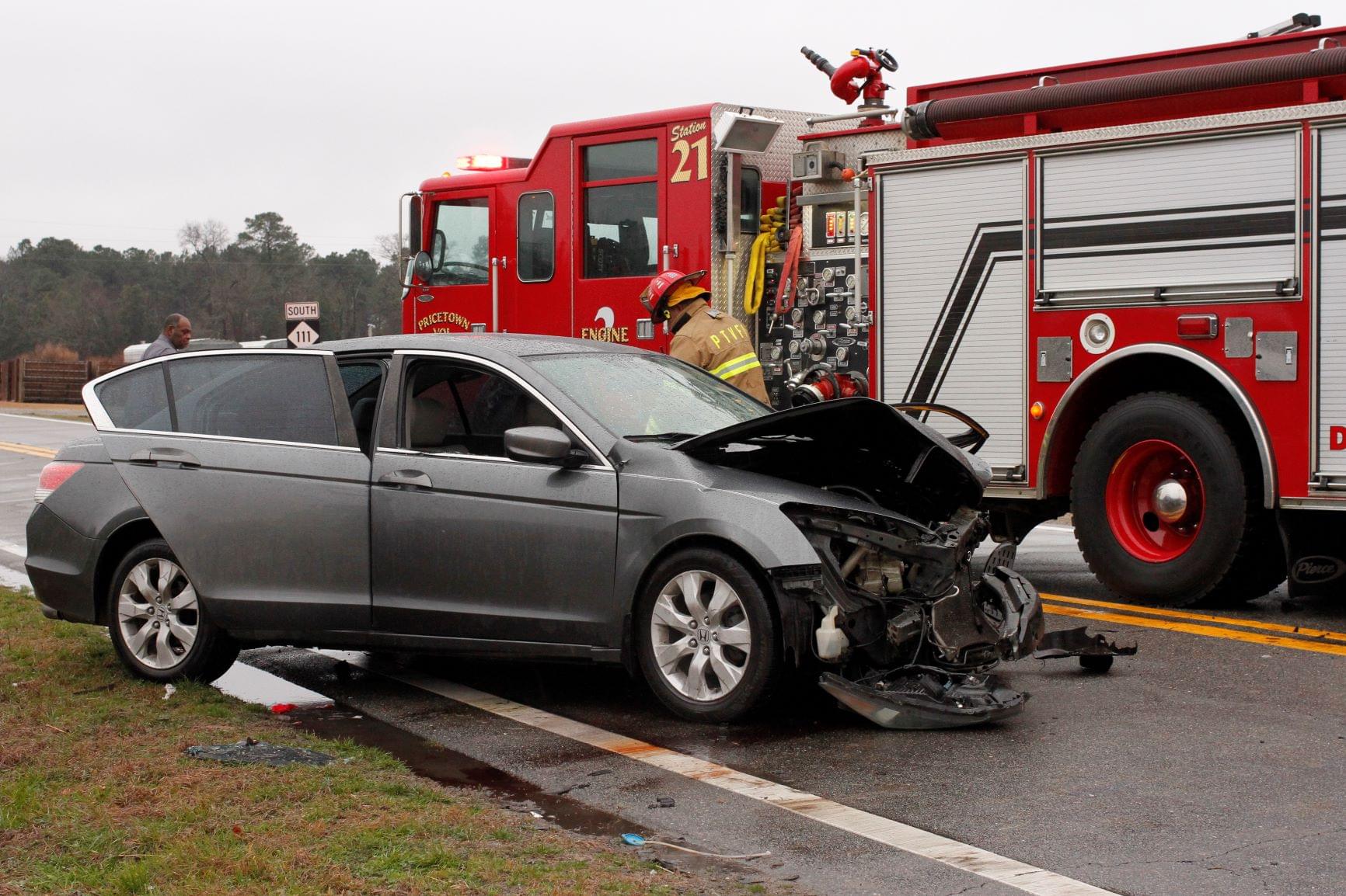 Patients Hospitalized After Head-On Collision (PHOTO GALLERY)