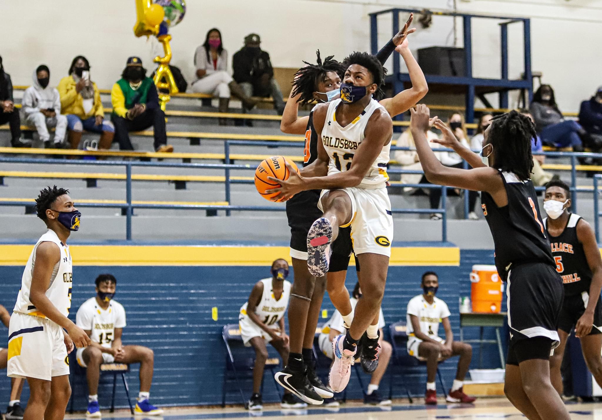 Boys Basketball: Wallace-Rose Hill Escapes Goldsboro With A Win (PHOTO GALLERY)