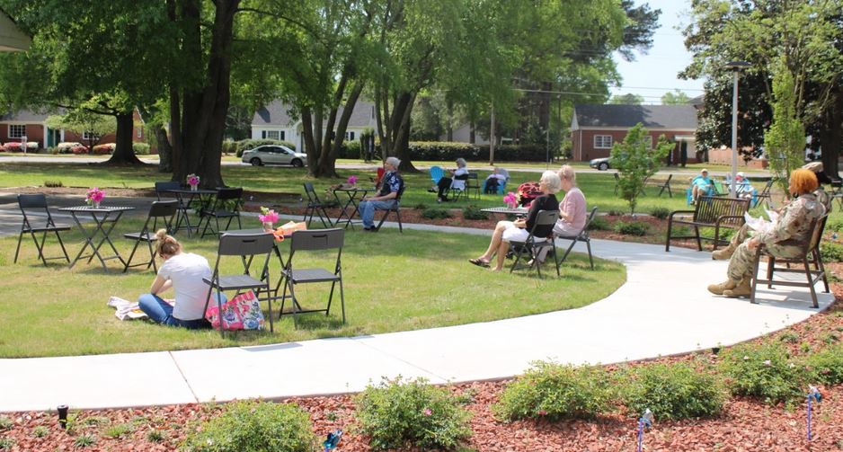 Goldsboro Library Hosts “Live On The Lawn” Featuring Local Musicians