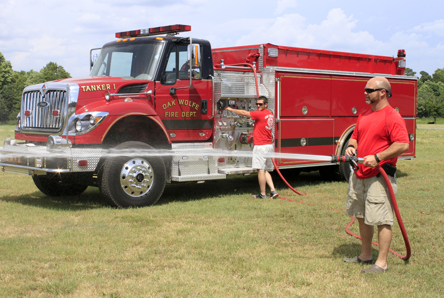 Oak Wolfe F.D. Holds BBQ Fundraiser