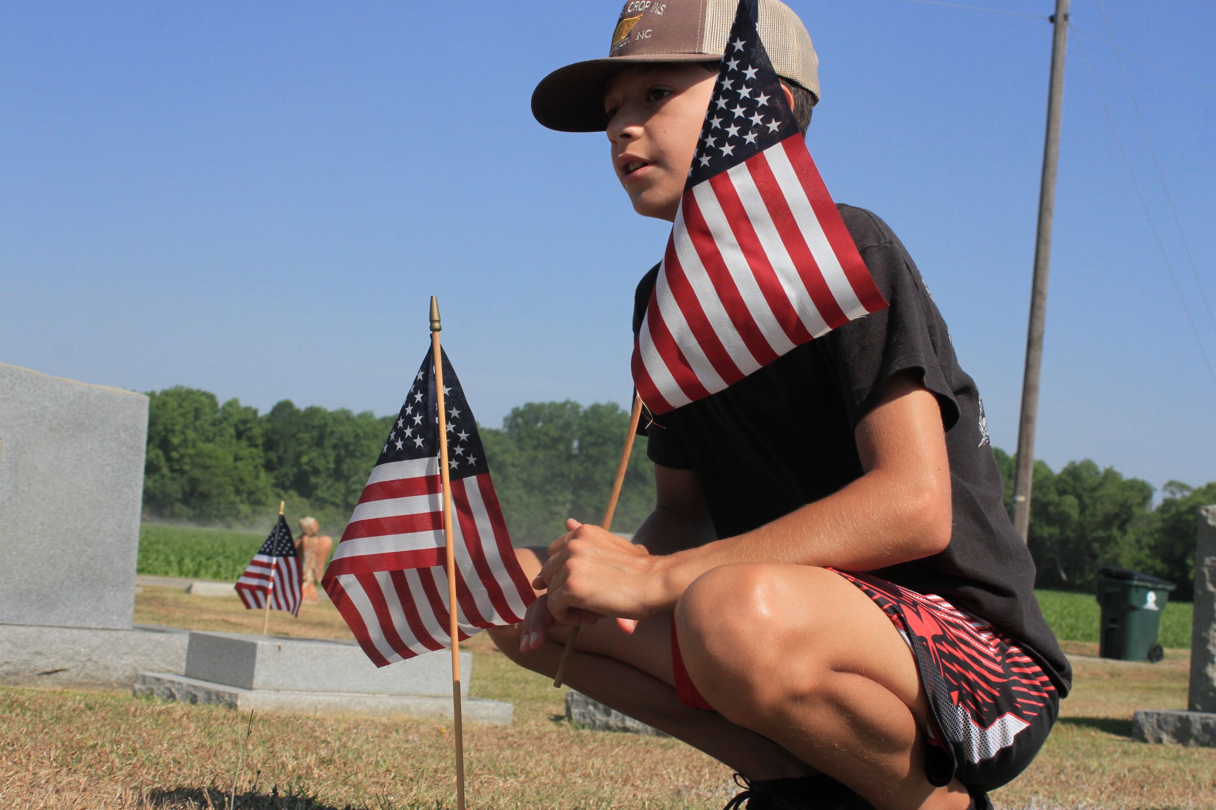 Post 541, Volunteers Place Flags In Pikeville Cemetery (PHOTO GALLERY)