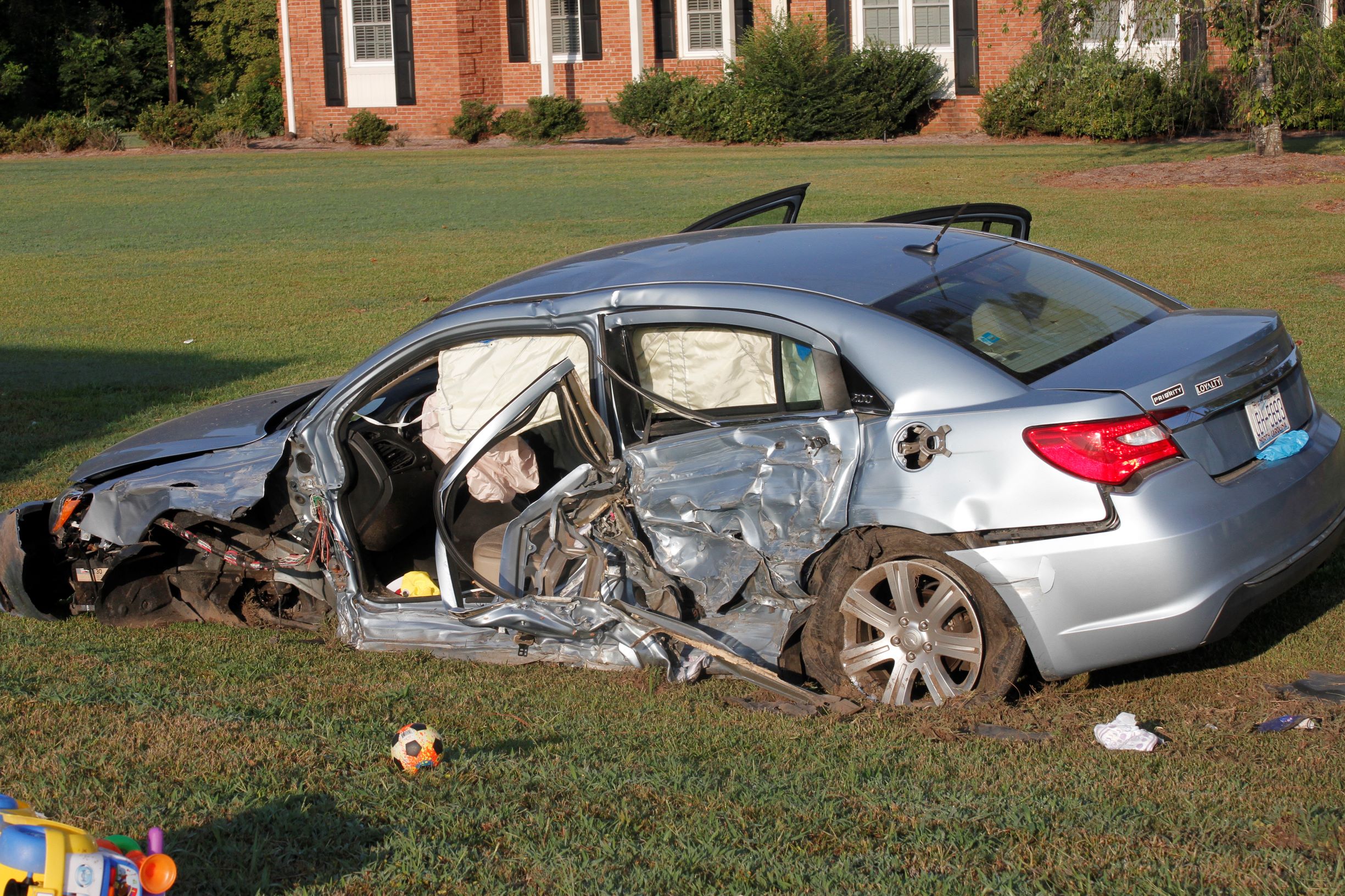 Four Hospitalized In Two Car Crash Goldsboro Daily News