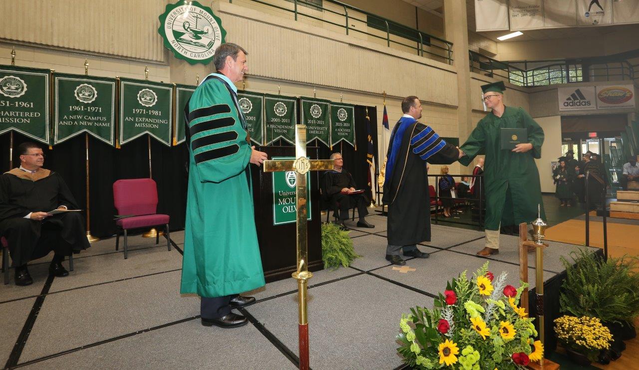 UMO Graduates Receive Message Of Faith And Fulfillment