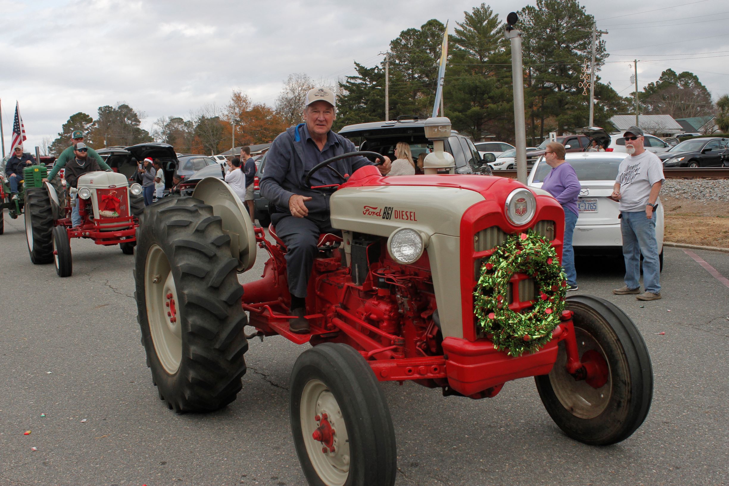 Pikeville Greets Christmas Season (PHOTO GALLERY)