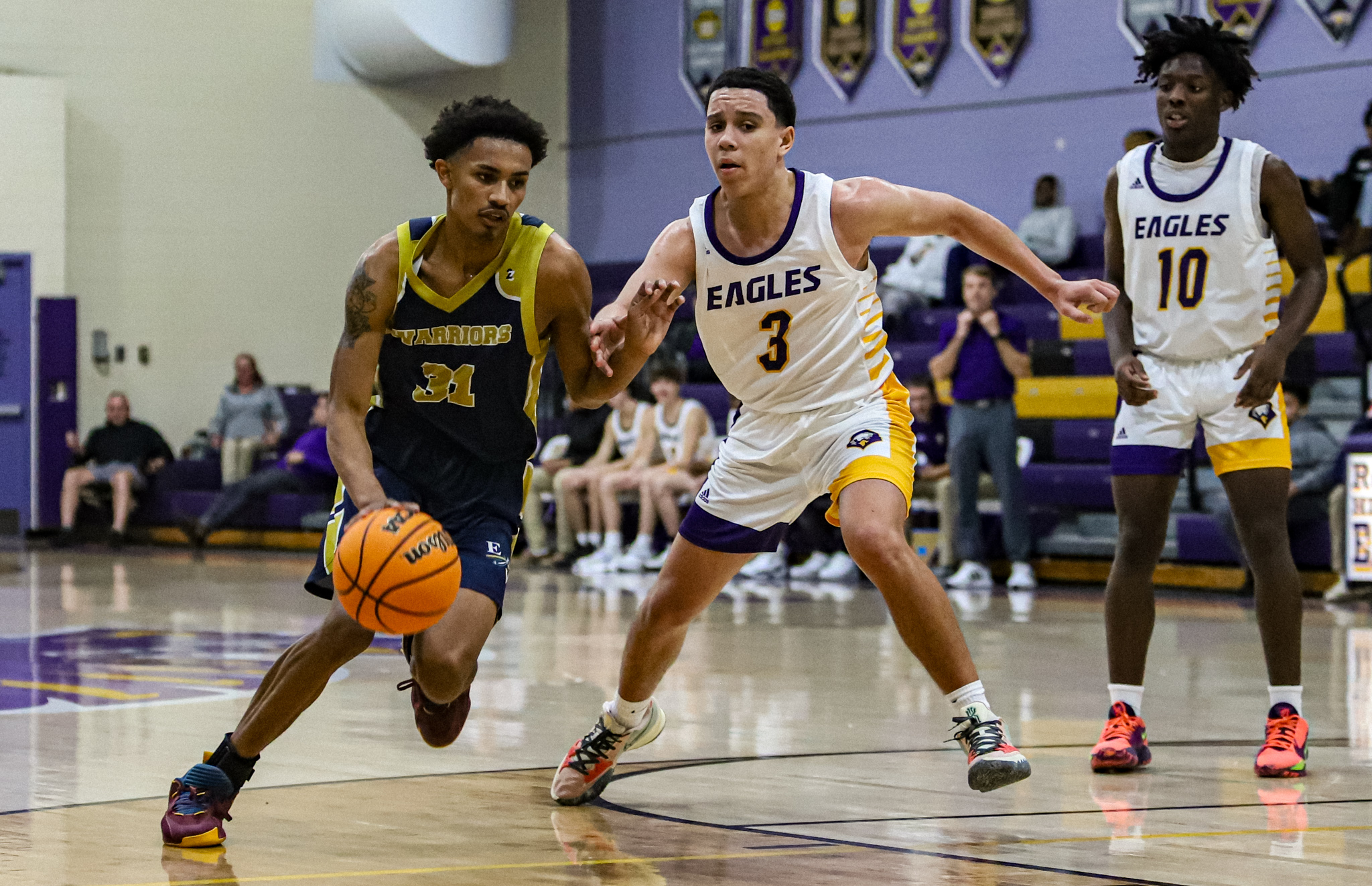 Boys Basketball: Eastern Wayne Holds Off Rosewood (PHOTO GALLERY)