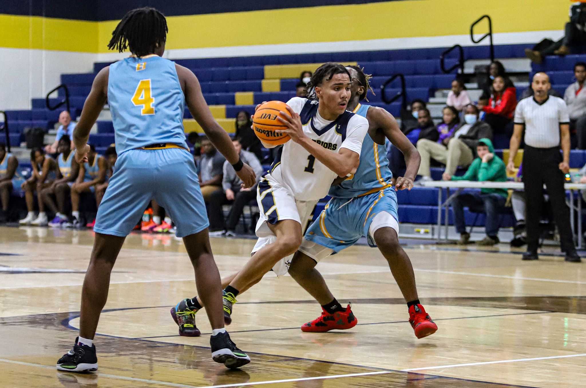 Boys Basketball: Eastern Wayne Holds Off Beddingfield (PHOTO GALLERY)