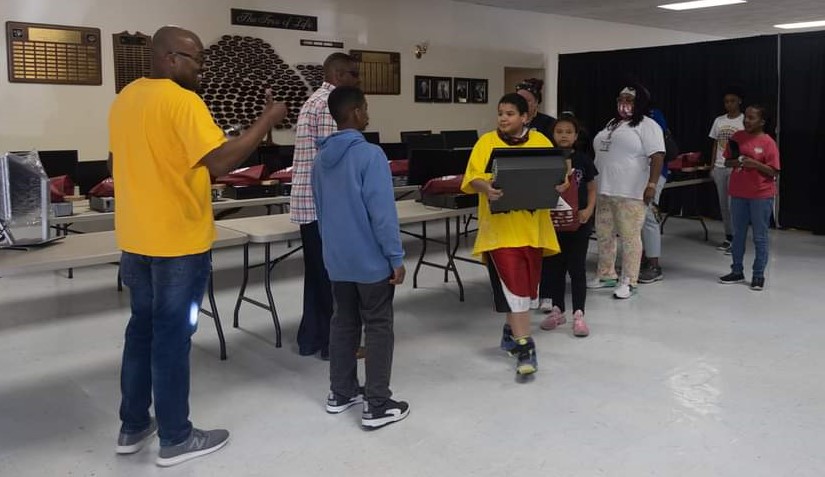 Operation Unite Goldsboro Gifts Free Computers To Wayne County Students