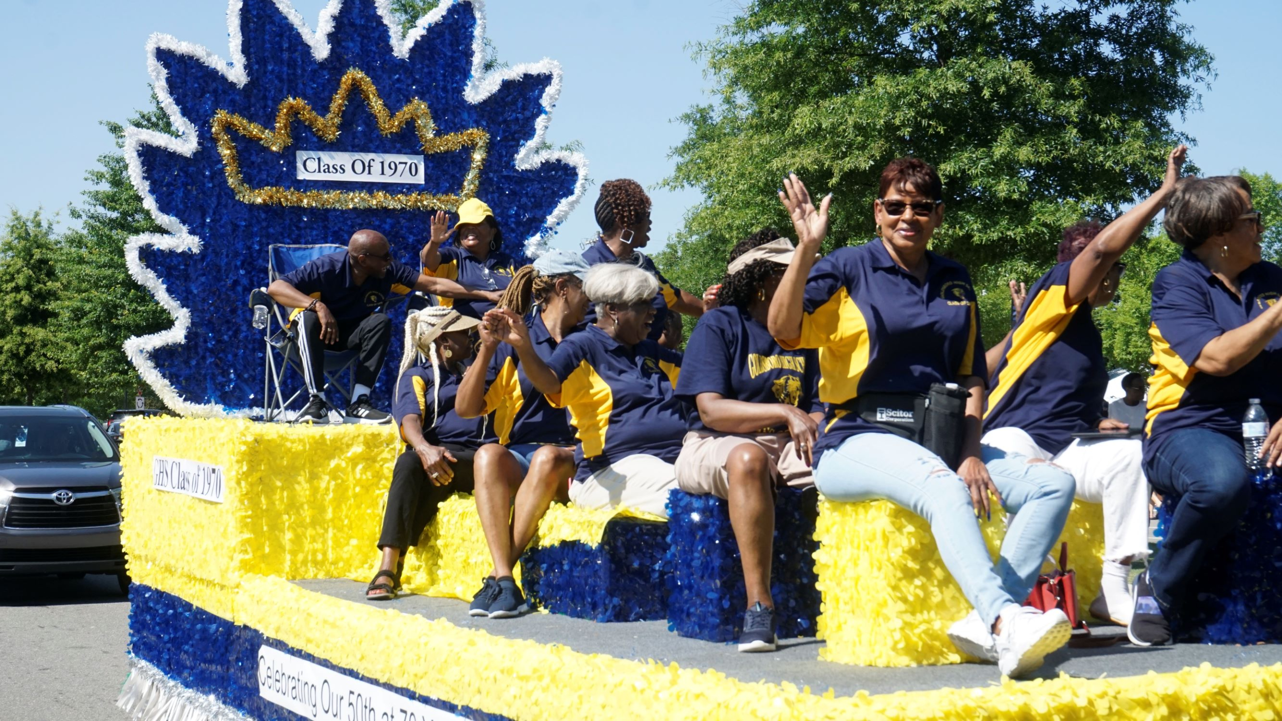 DGAF Alumni Parade [Photo Gallery]