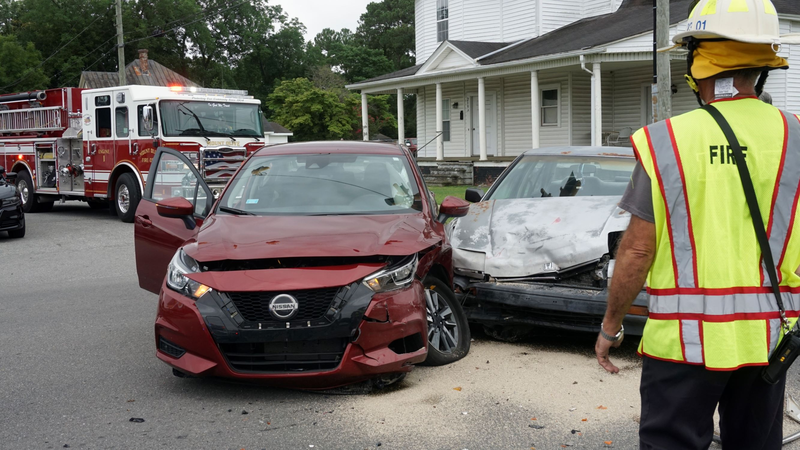 2 Car Accident Sends 3 To The Hospital