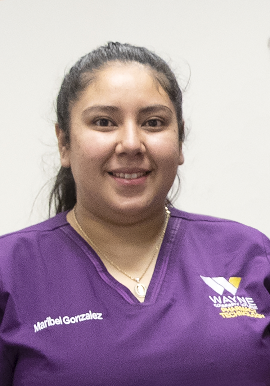 Gonzalez Wins Pharmacy Tech Scholarship