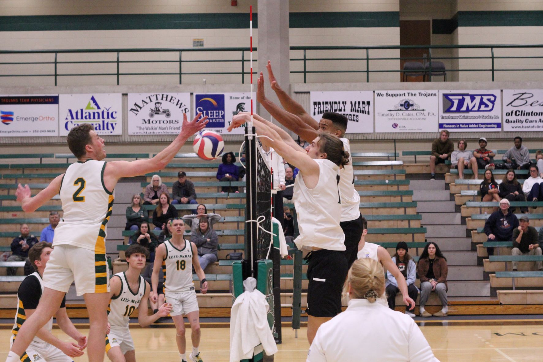 UMO Drops Contest Against Lees-McRae