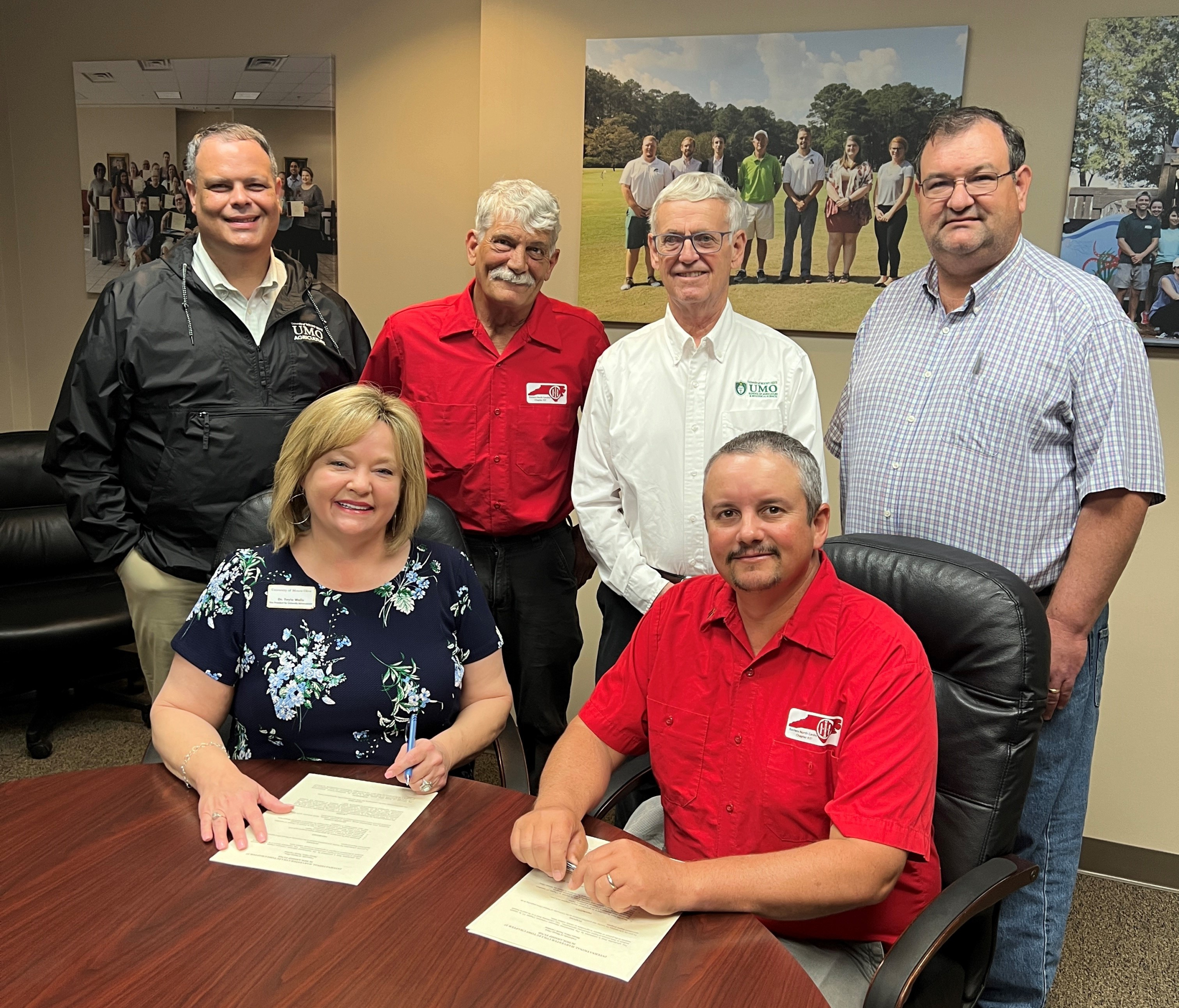 UMO Announces International Harvester Collectors Scholarship Fund