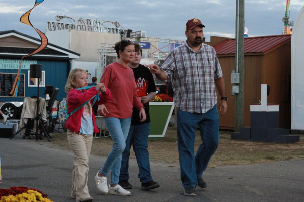 Wayne Regional Fair Day 9 and 10 Wayne Regional Fair Day 9 and 10