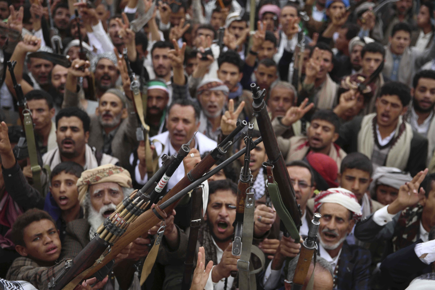 Yemen’s Houthi rebels attack a ship in the Red Sea, killing 3, after claiming they sank another