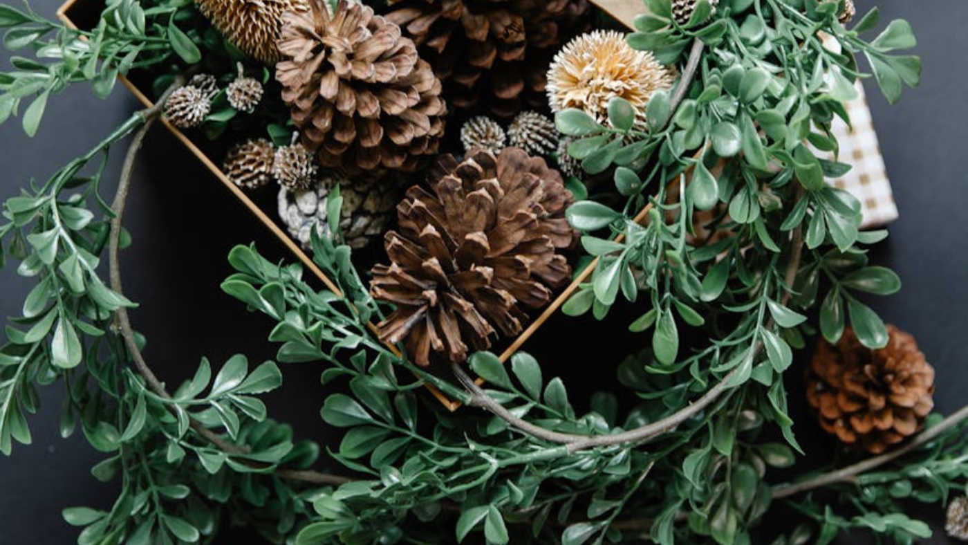 Holiday Wreath Making at Wrenn’s Farm