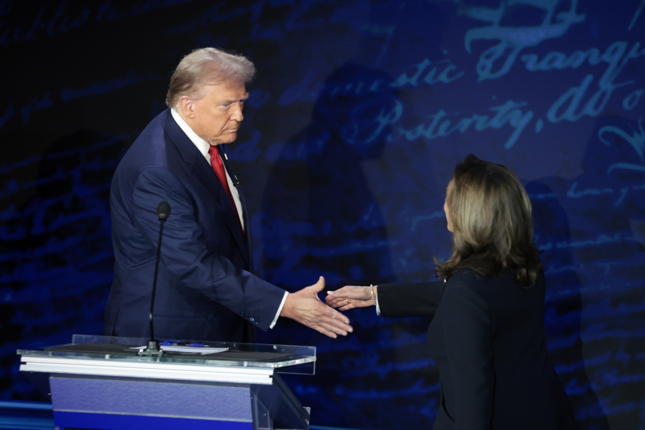 CBS’ ’60 Minutes’ plans its presidential candidate showcase. But will Trump and Harris show?