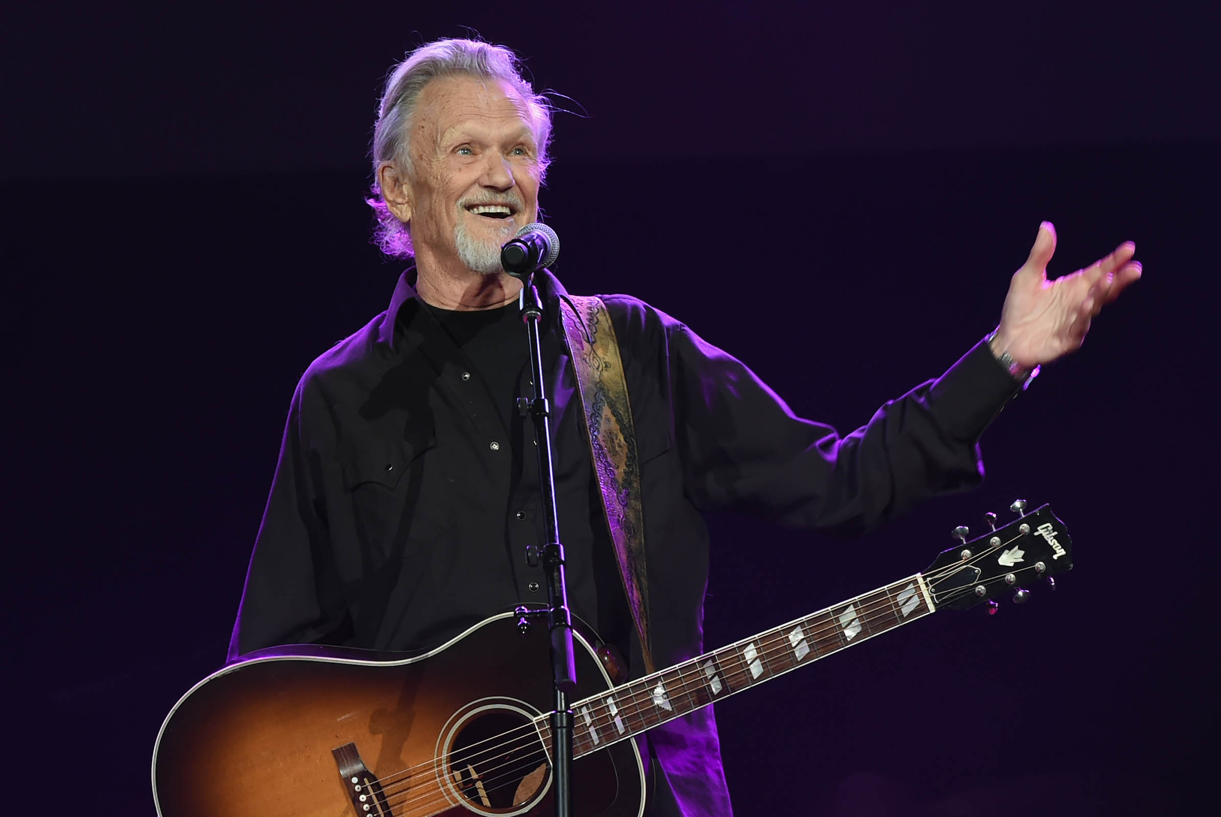 Barbra Streisand, Dolly Parton, Martin Scorsese and more stars pay tribute to Kris Kristofferson