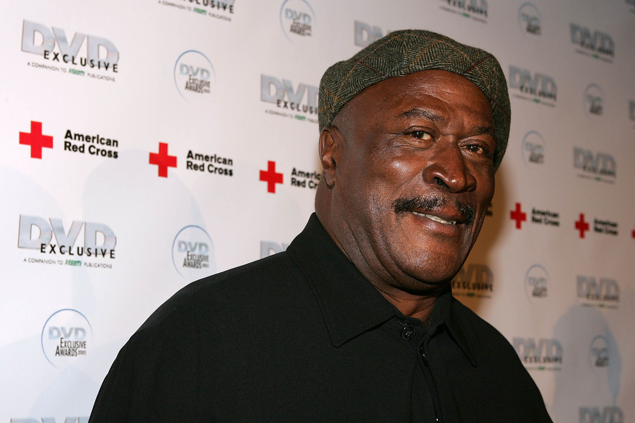 John Amos, patriarch on ‘Good Times’ and an Emmy nominee for the blockbuster ‘Roots,’ dies at 84