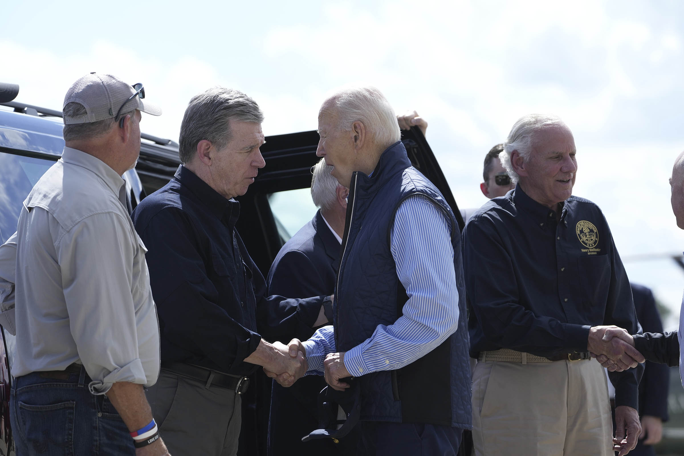 Harris, Biden take in Helene’s destruction in separate visits to Carolinas, Georgia