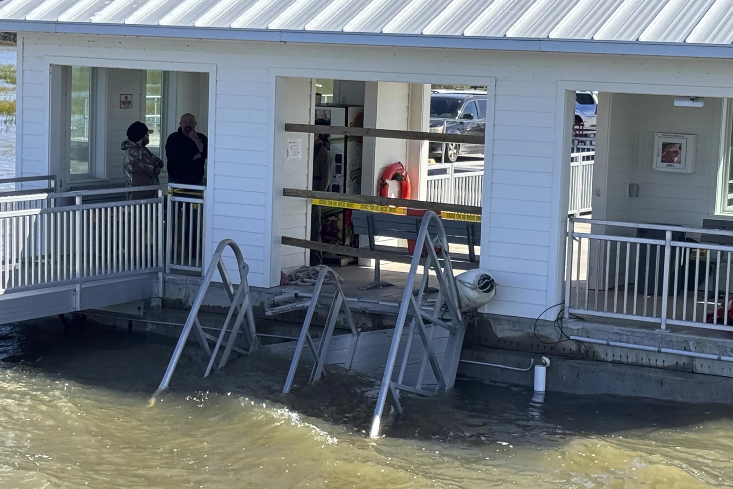 Eyewitness video captures frantic efforts to save lives after deadly collapse of dock walkway