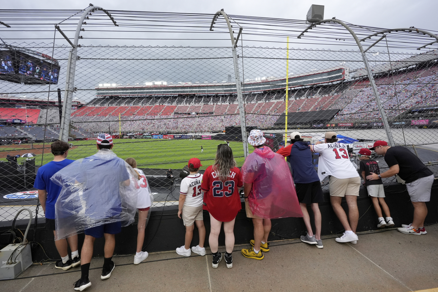 History! Braves and Reds play the MLB Speedway Classic at Bristol Motor Speedway
