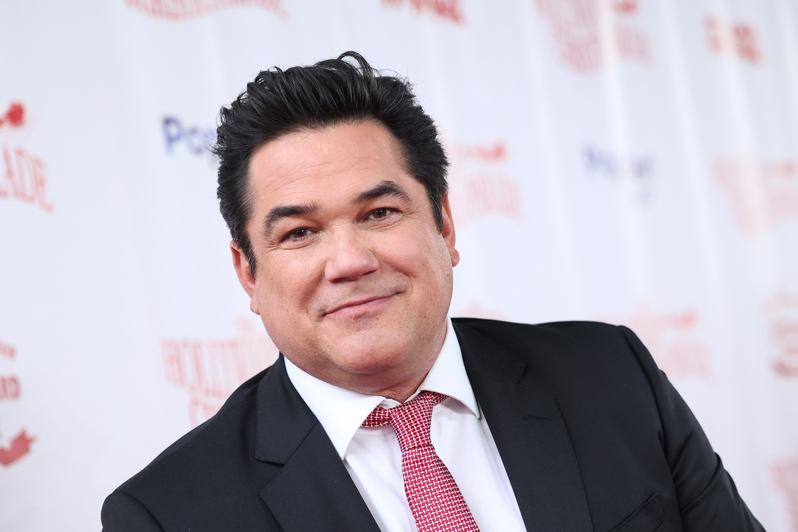 Dean Cain, former TV Superman, will be sworn in as honorary ICE officer
