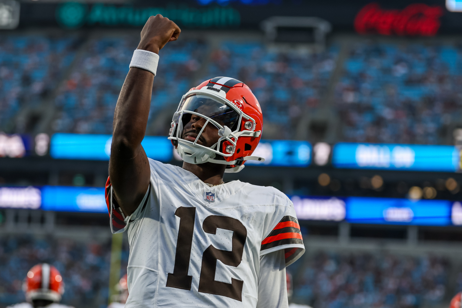 Browns’ Shedeur Sanders impressive in NFL preseason debut, tosses 2 TD passes in win over Panthers