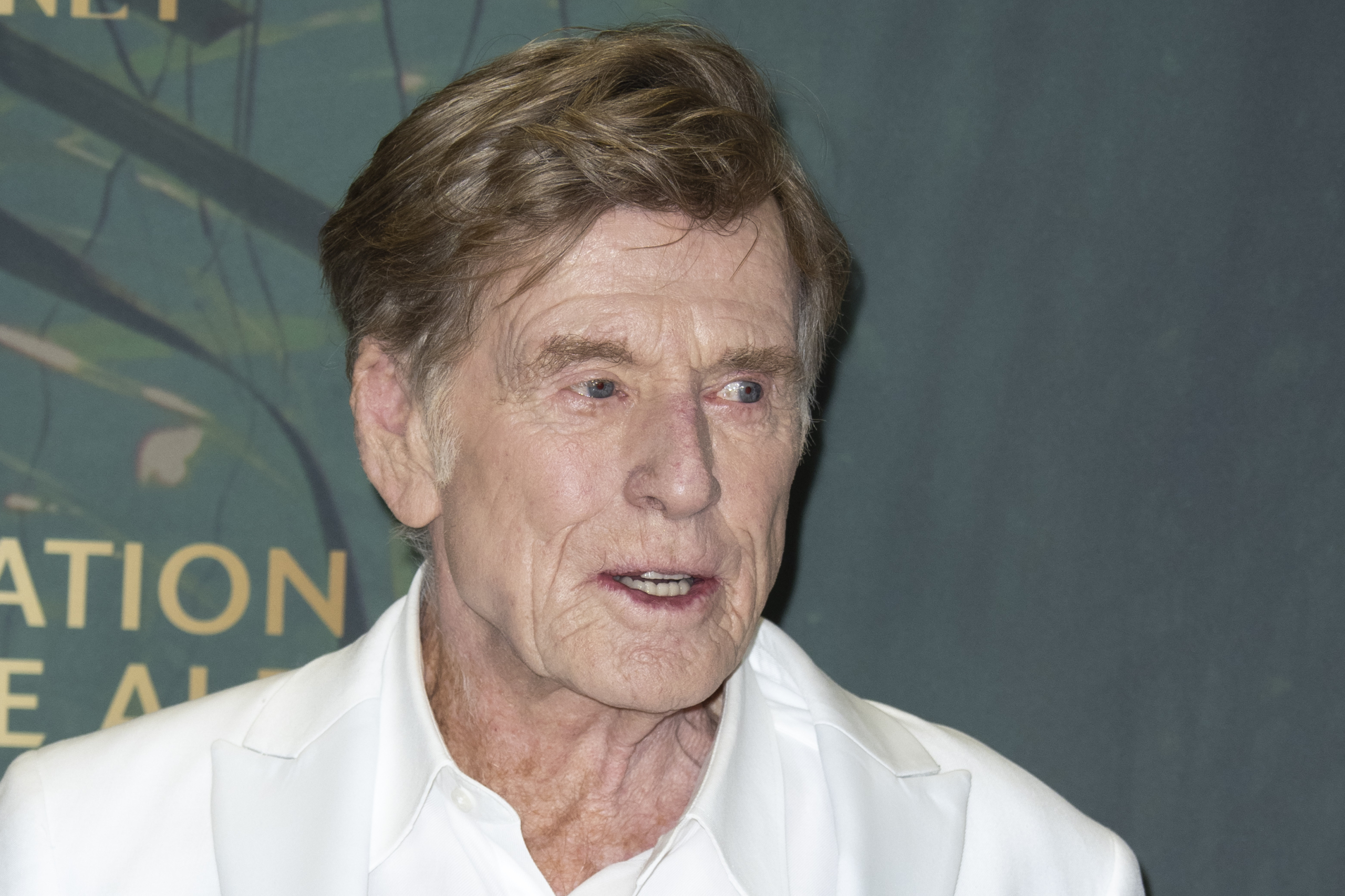Robert Redford, Oscar-winning actor, director and indie patriarch, dies at 89