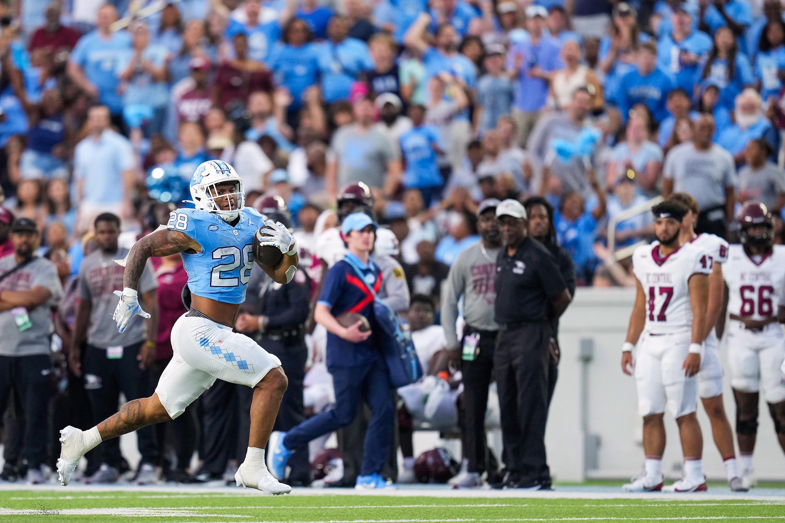 Hampton scores three TDs on 210-yard night as North Carolina beats NC Central 45-10