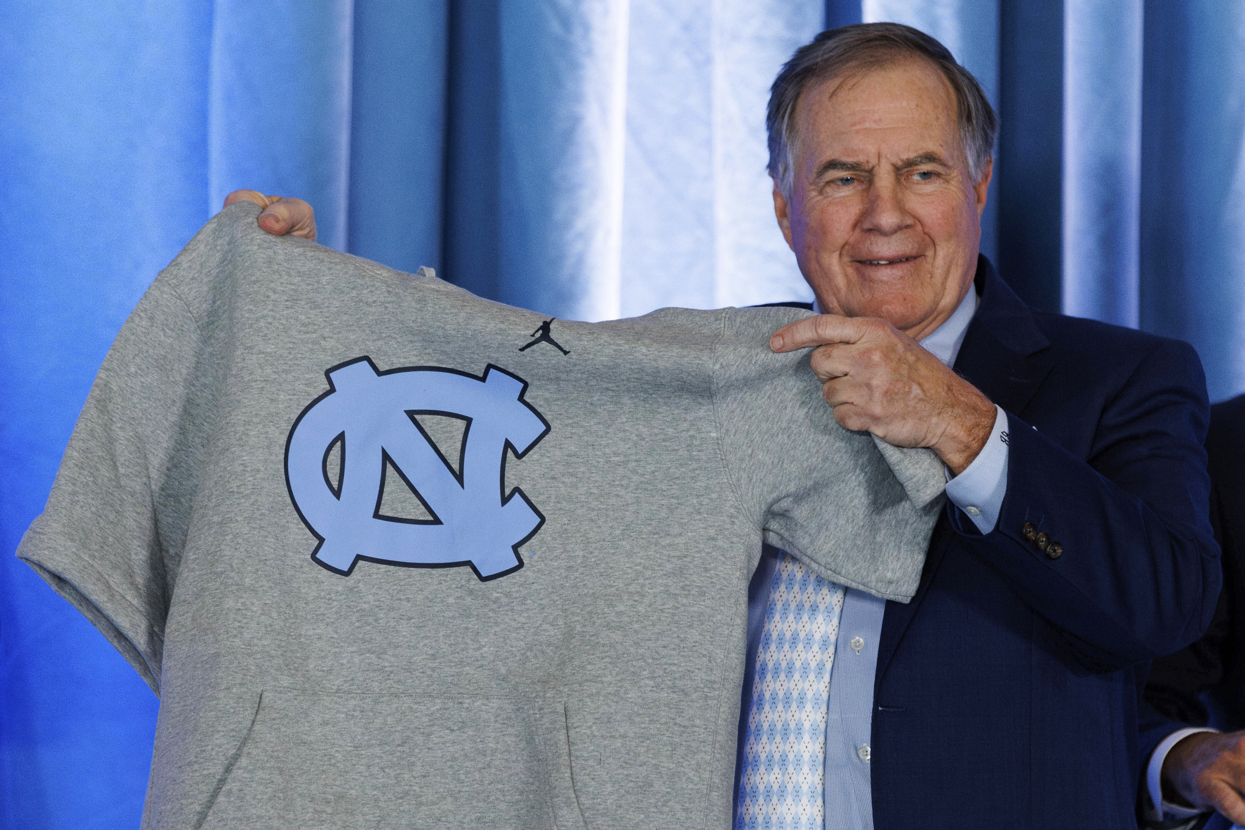 Bill Belichick and North Carolina have a signed contract for his hiring as football coach