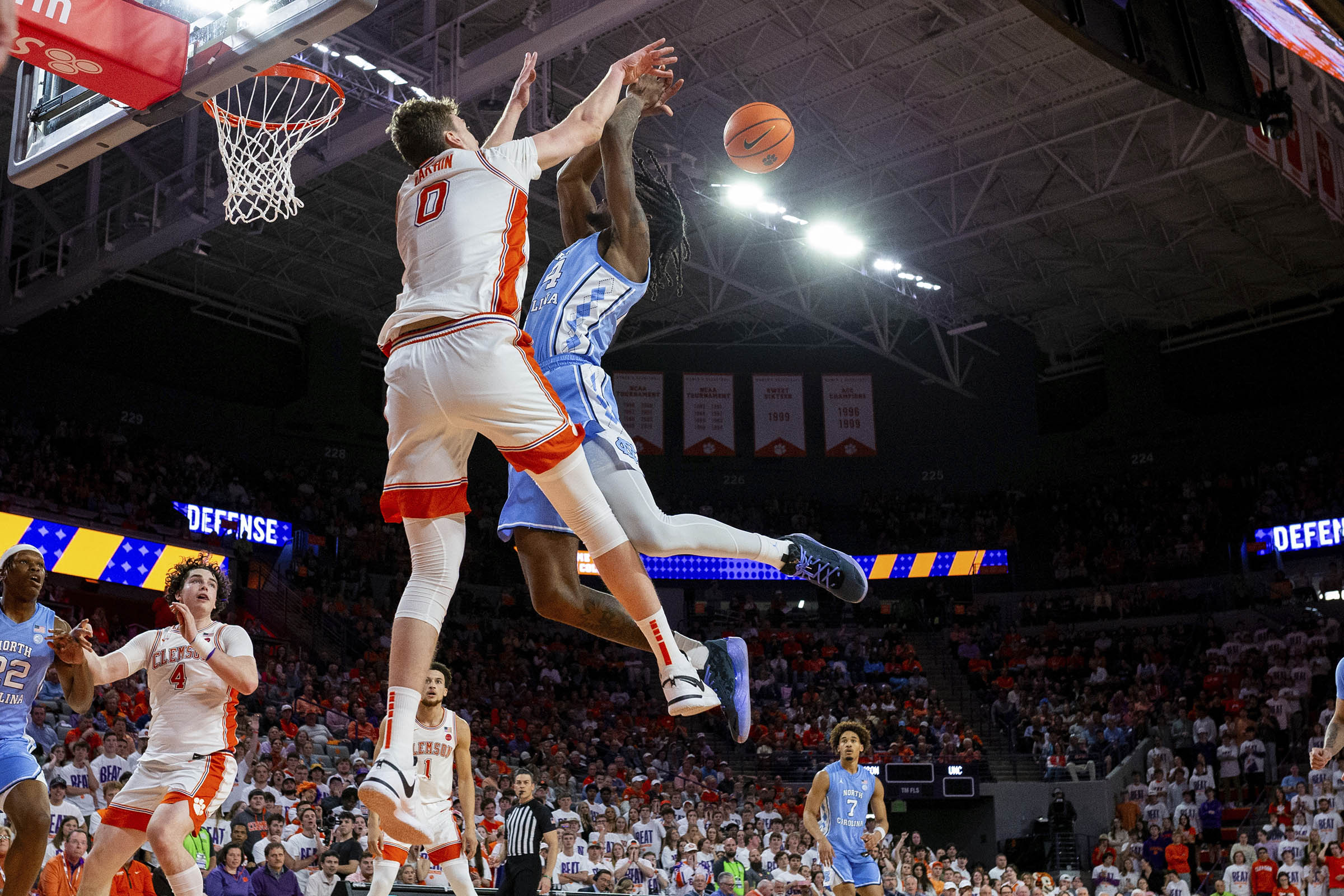 Lakhin leads No. 23 Clemson to 85-65 win over North Carolina