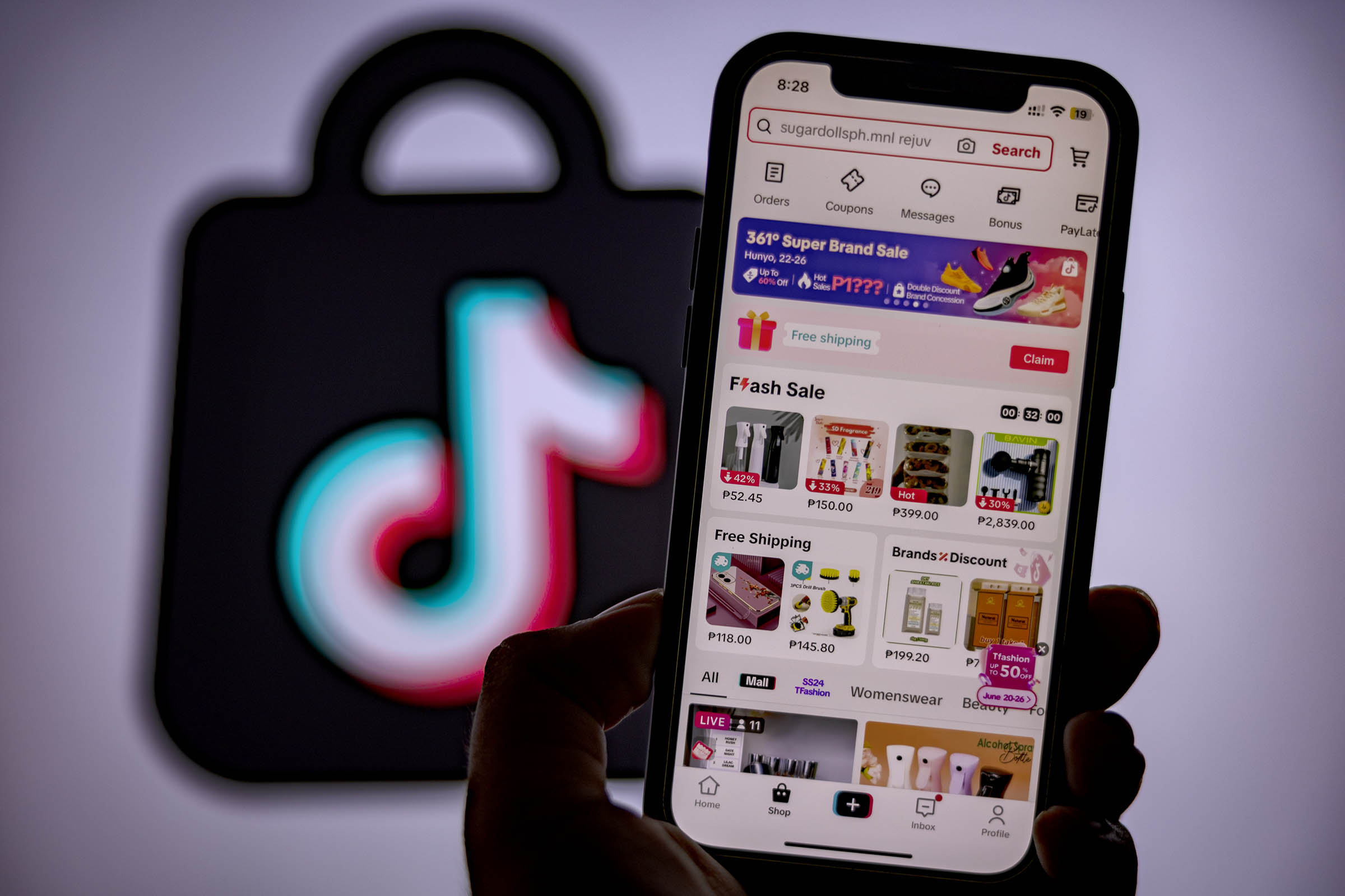 Emerging TikTok deal with China ensures US control of board and crucial algorithm, White House says