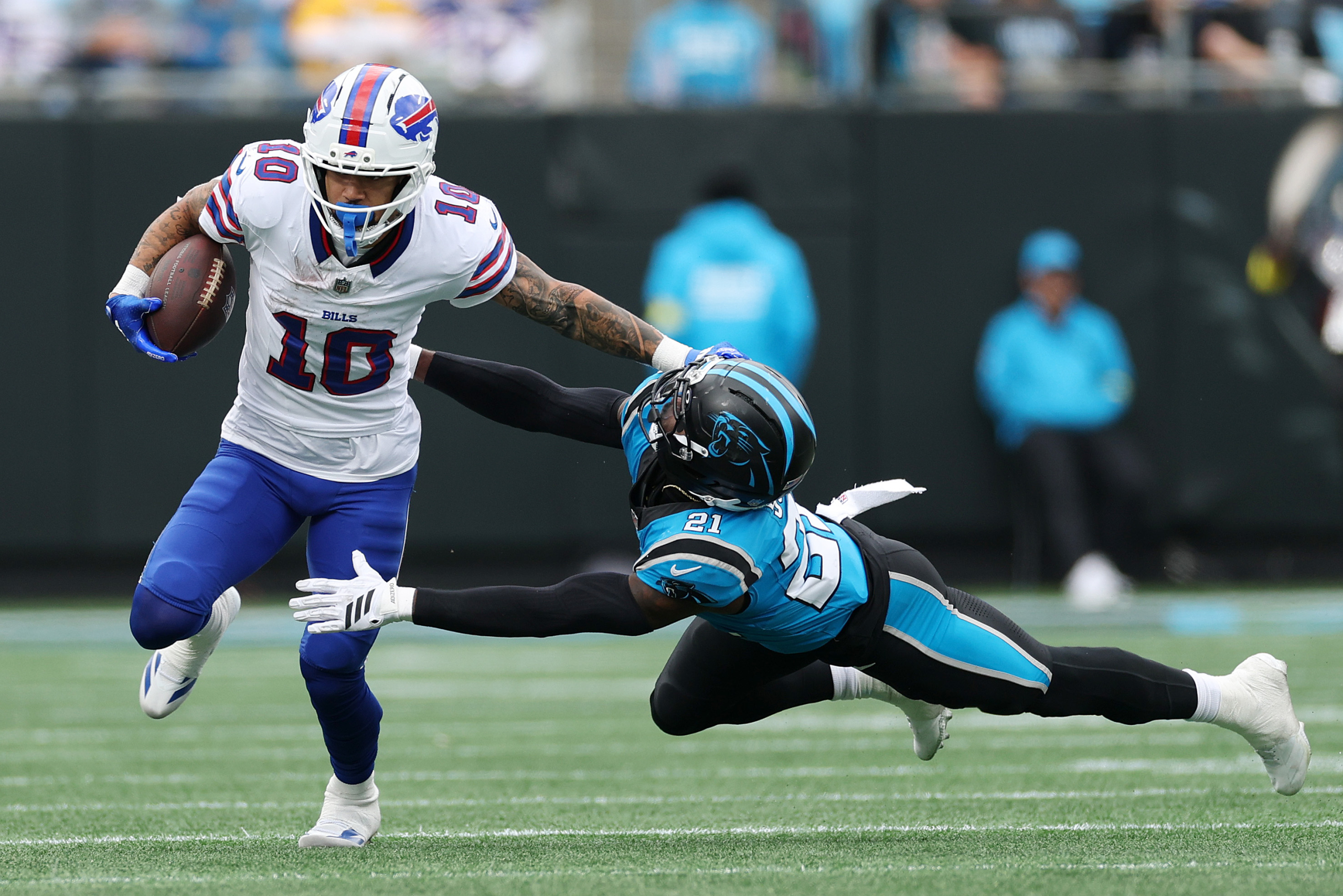 James Cook runs for 216 yards and 2 TDs, Allen accounts for 3 TDs as Bills rout Panthers 40-9
