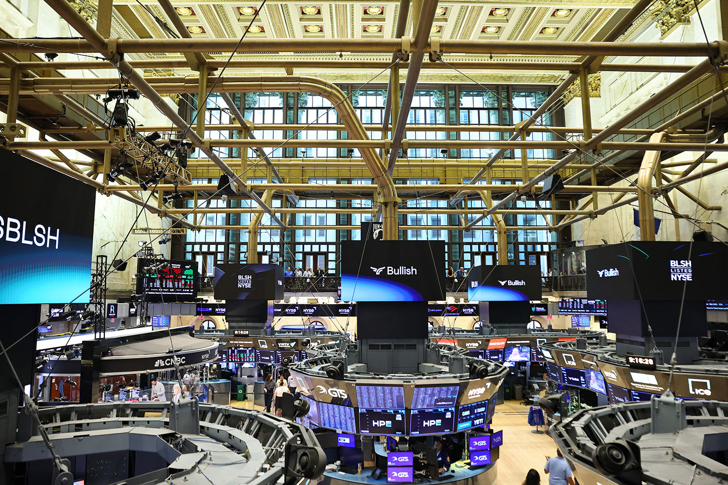 Palantir, Nvidia and other AI stars dim as Wall Street pulls further from its records