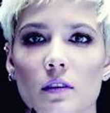 Halsey is she really BAD AT LOVE ? Find out in her new video !