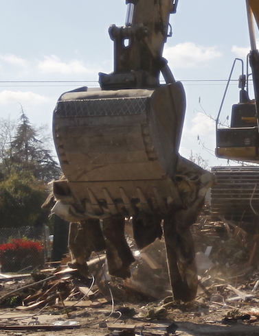 VIDEO: 24th Street demolition begins