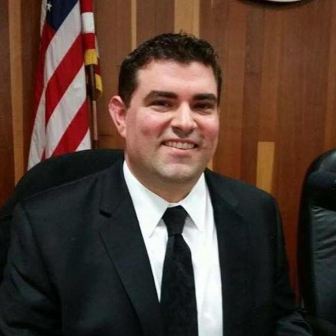 Hanford city councilman Justin Mendes kicks off his campaign to unseat Assemblyman Rudy Salas