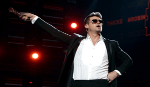 Robin Thicke Still Trying To Get “Back”