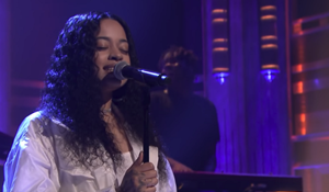 Ella Mai takes a “Trip” To The Tonight Show