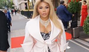 LIL KIM VERZUZ FOXY??