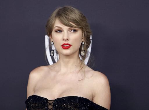 Taylor Swift Surprises Couple at Engagement Party!