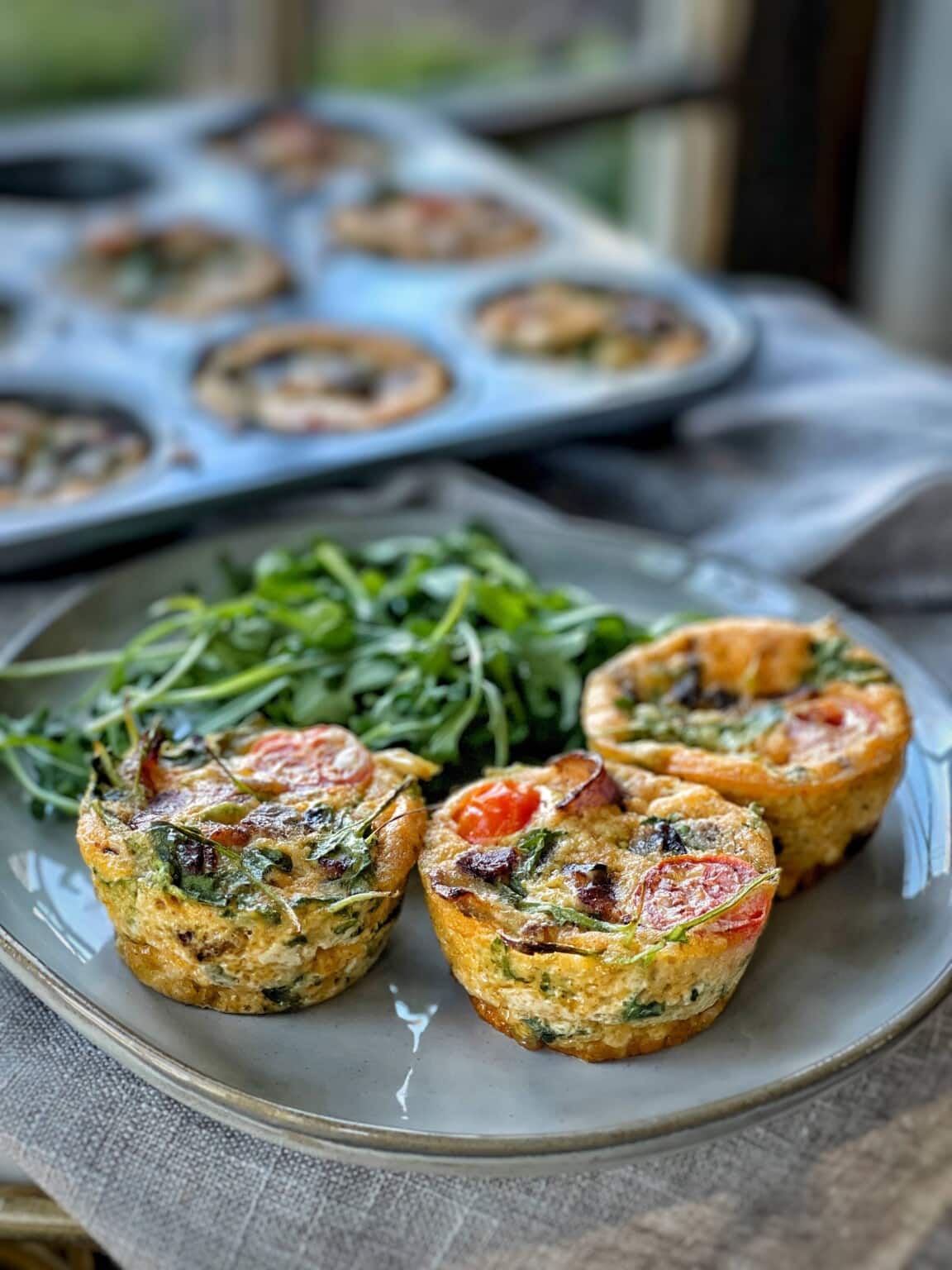 Light BLT Baked Egg Cups