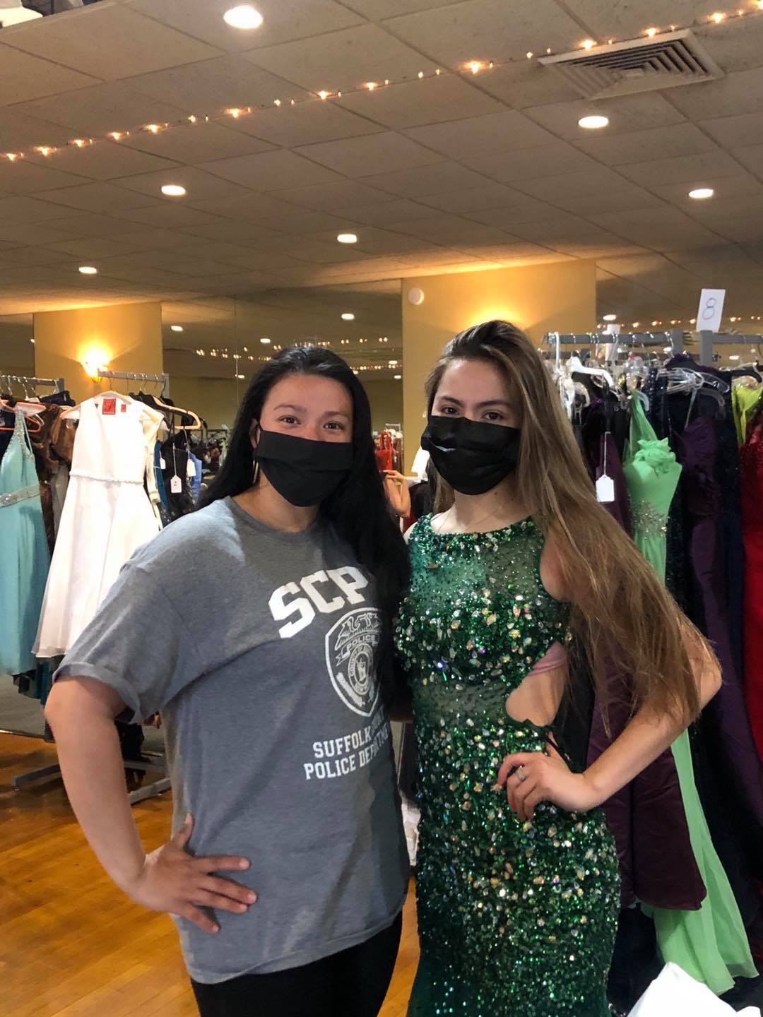 This weekend free formal wear available to high school students