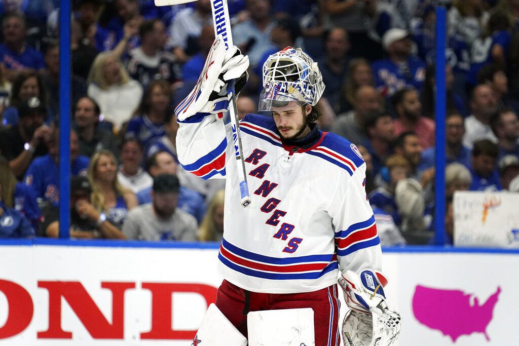 Lightning beat Rangers 4-1 in Game 4 to even East final