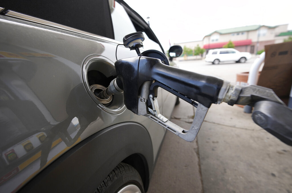 Gasoline prices take another plunge