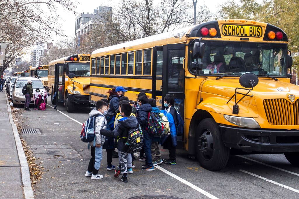 South Huntington BOE to add armed security guards outside of schools